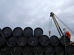 Preço do barril de petróleo dispara depois de ataque de Israel ao Irã