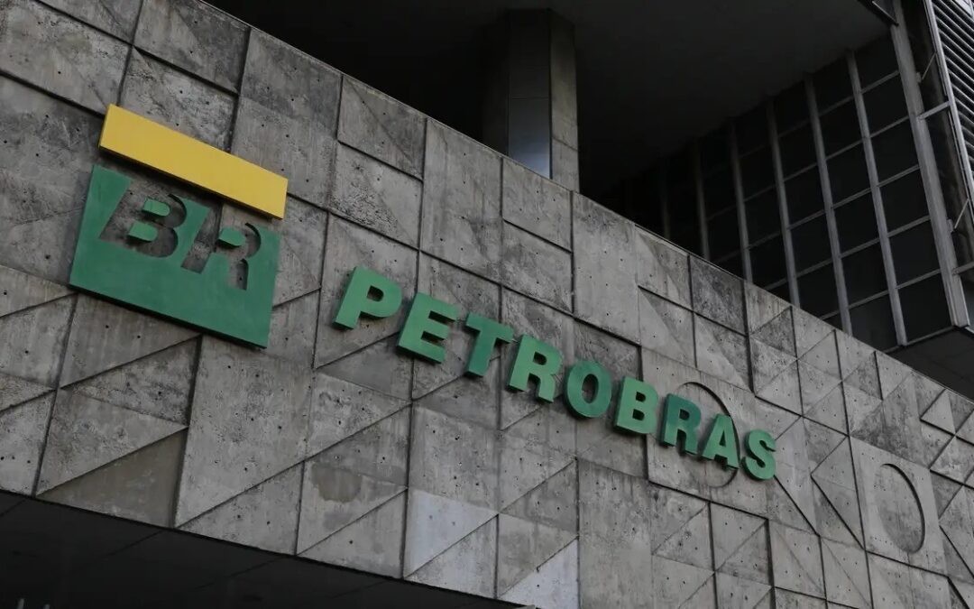 Petrobras perde quase R$50 bilhões em valor de mercado após intervenção de Lula
