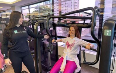 Outubro Rosa: como os exercícios físicos ajudam na prevenção e no processo de tratamento do câncer de mama 