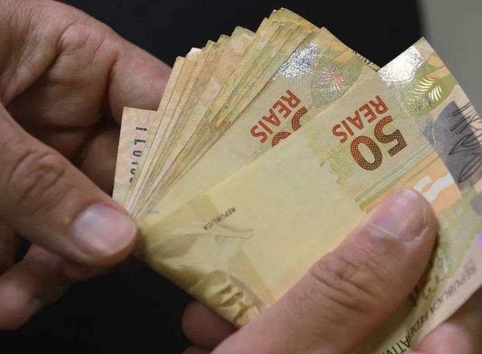 Contas públicas têm déficit de R$ 66,6 bilhões em julho e dívida avança para 77,6% do PIB, diz Banco Central