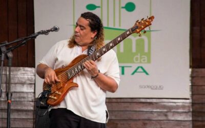 Sérgio Groove apresenta show vibrante no projeto Som da Mata